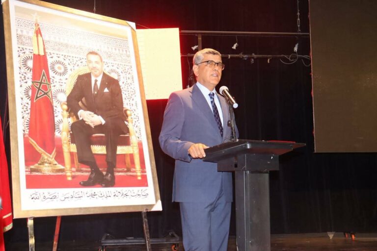 عامل إقليم السمارة يترأس مهرجانا خطابيا احتفاء بالذكرى الخمسين للمسيرة الخضراء
