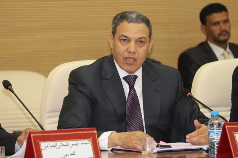 أبواب مغلقة.. غضب وسخط في العيون على والي الجهة بسبب العزلة وتجميد الملفات”