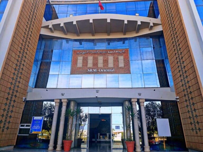 غليان في صفوف مستخدمي قطاع الماء بالشرق بعد مرور عام على عملية النقل إلى الشركة الجهوية