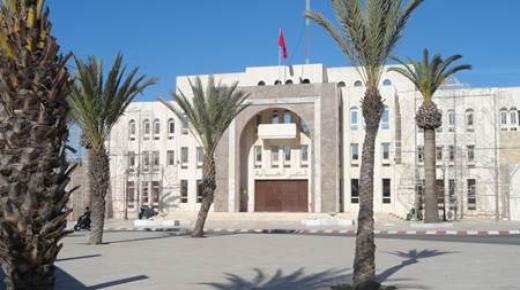 وزارة الداخلية تفتح تحقيقًا في اتهامات بالرشوة تطال عامل إقليم آسفي السابق