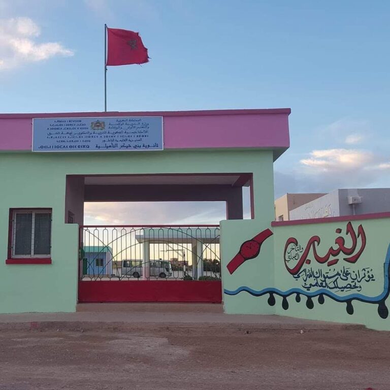 استغلال داخلية الثانوية التأهيلية بني شيكر من طرف الدرك يثير الجدل وسط صمت إداري