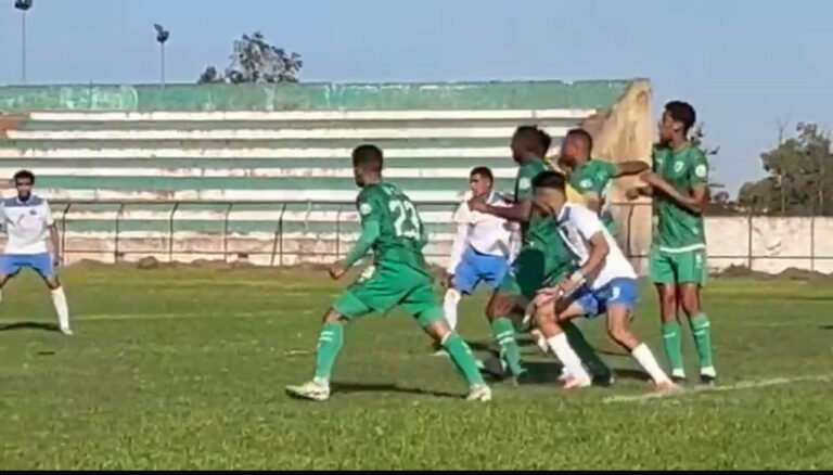 صافرة الحكم تُشعل غضب وفاء وداد في مباراة اتحاد تمارة