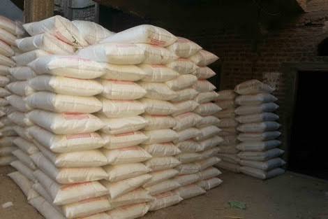 وزير الداخلية ينفي وجود اختلالات في توزيع الدقيق المدعم بزاكورة ويؤكد شفافية العملية تحت إشراف السلطات المحلية