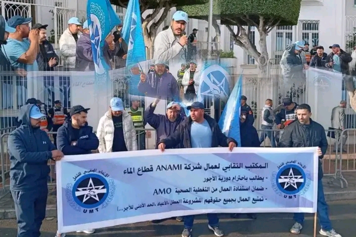 نجاح وقفة احتجاجية لعمال شركة “Ecosystéme” أمام عمالة إقليم الناظور