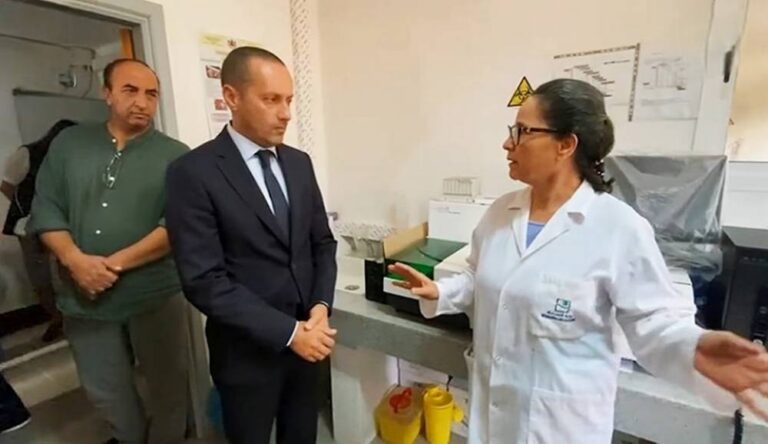 وزارة الصحة تعلّق عطل الأطر الصحية استعدادًا لنهائيات كأس إفريقيا للأمم