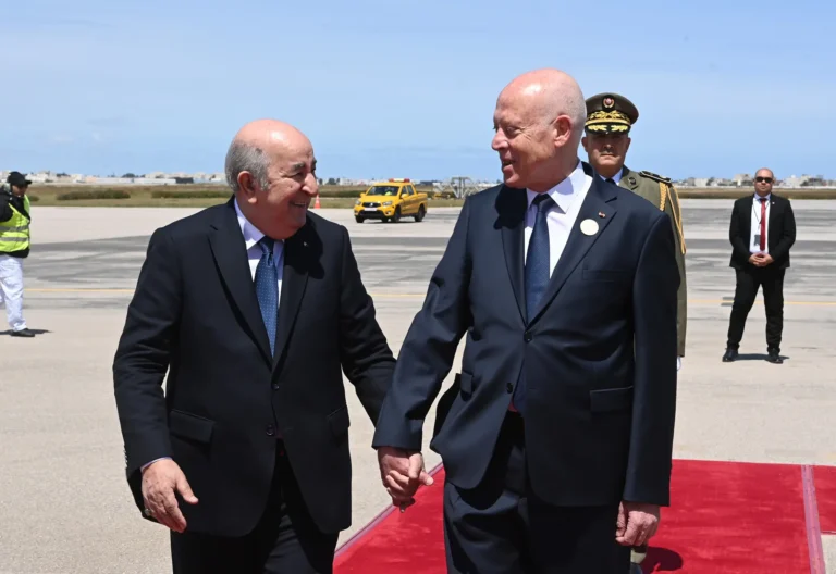 اتفاقية تدخل عسكري جزائري تفتح باب الجدل في تونس وتغذّي مطالب الشفافية