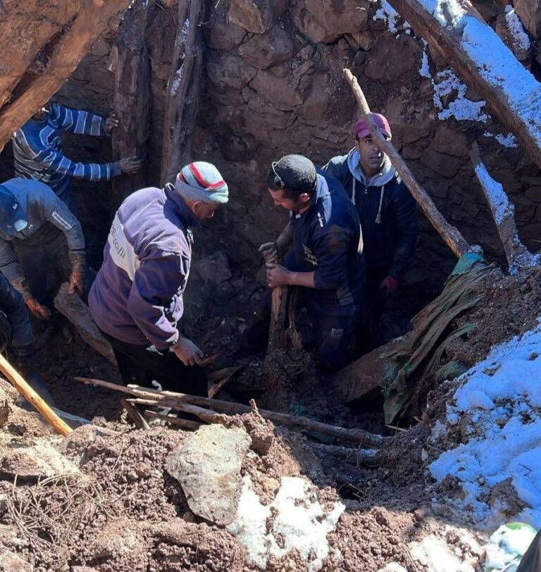 انهيار إسطبل تقليدي يتسبب في نفوق عدد كبير من رؤوس الأغنام بإقليم أزيلال