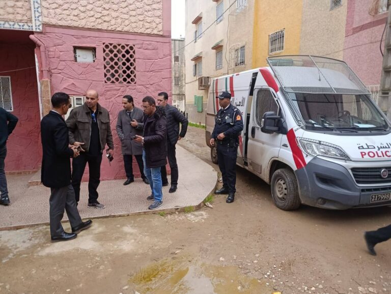 الخميسات.. الأمن الإقليمي يفك لغز سرقة 50 ألف درهم من وكالة لتحويل الأموال