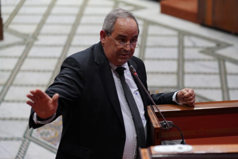 صفقة أثاث بمئات الملايين تثير الجدل داخل وزارة التعليم العالي