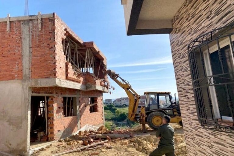 construction-illegal-800