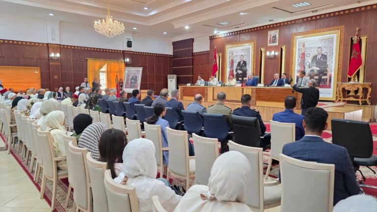 عامل إقليم الفقيه بن صالح يودّع حجاج بيت الله الحرام في أجواء إيمانية مفعمة بالدعاء والتوجيه….