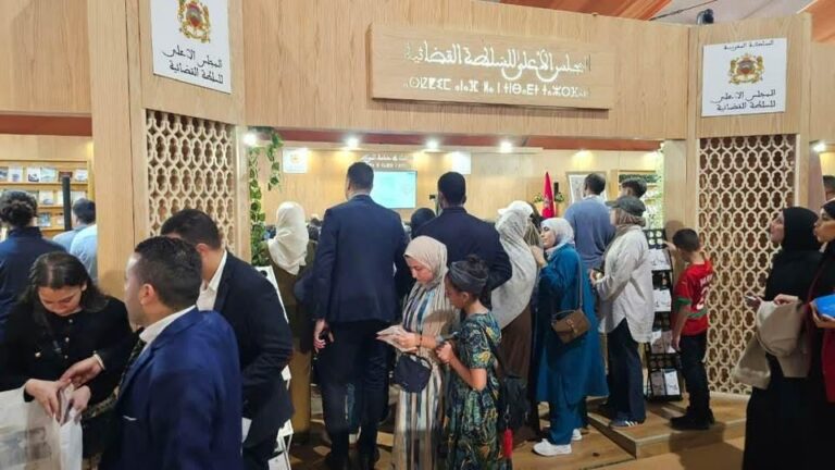 إقبال منقطع النظير على رواق السلطة القضائية بمعرض الكتاب.. إشادة واسعة بحسن التنظيم والعناية الخاصة للدكتور محمد عبد النبوي