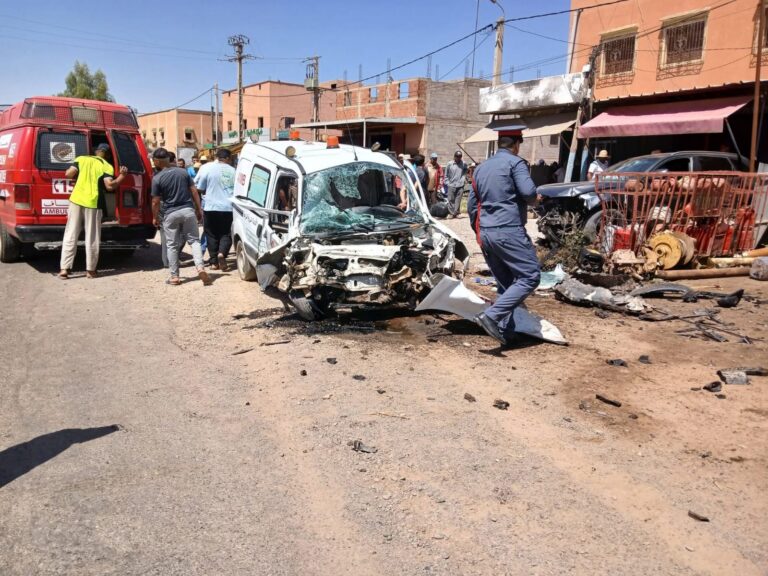 مصرع سيدة وإصابة أربعة أشخاص في اصطدام بين سيارة إسعاف وسيارة خفيفة بالعطاوية الشعيبية