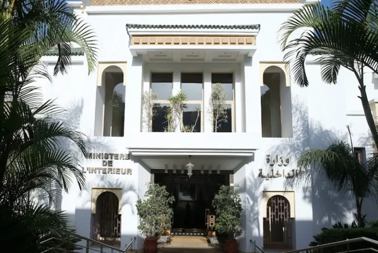 الداخلية تفتح تحقيقات حول تعثر مشاريع عقارية بضواحي المدن الكبرى