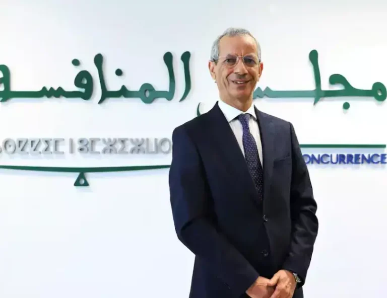 مذكرة نقابية تثير الجدل حول شروط الولوج إلى مهنة المحاماة وتدعو إلى مراجعة القيود القانونية