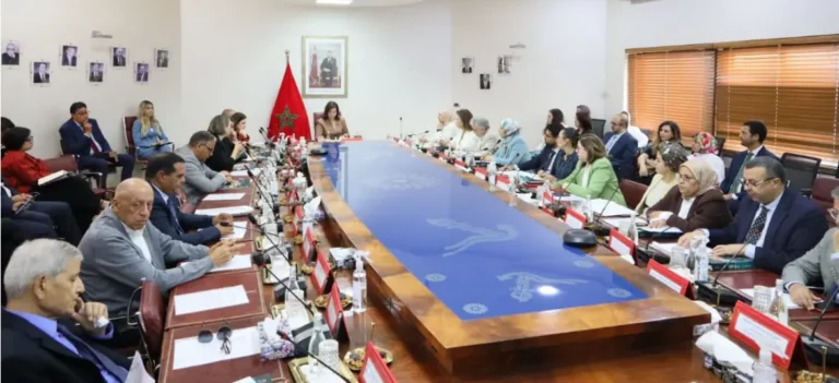 الدريوش تترأس الدورة الـ27 لمجلس إدارة وكالة تنمية تربية الأحياء المائية البحرية وتؤكد تعزيز الاقتصاد الأزرق