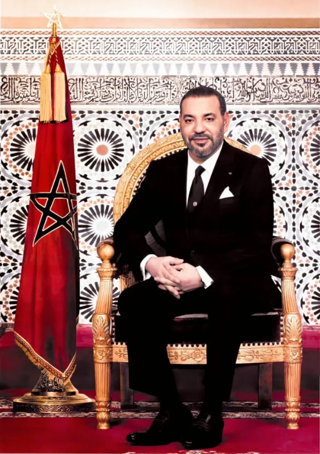 الملك محمد السادس يهنئ “أسود الأطلس” بعد التأهل إلى ربع نهائي المونديال في اتصال هاتفي مع وهبي وحكيمي