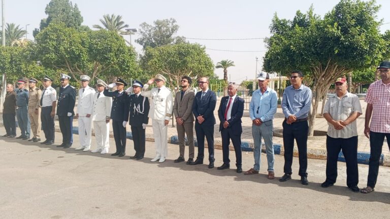قصبة تادلة تحتفي بالذكرى السابعة والعشرين لعيد العرش المجيد بمراسم تحية العلم الوطني