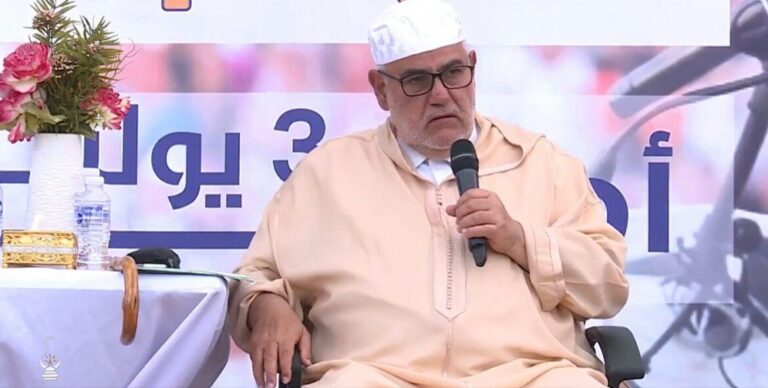 بنكيران يتعهد بإلغاء مؤشر الدعم الاجتماعي ويصعّد هجومه على حكومة أخنوش