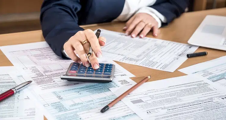 مديرية الضرائب تصدر نسخة 2026 من دليل النظام الجبائي للمقاول الذاتي