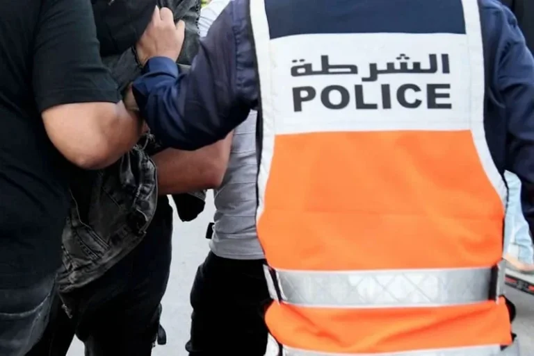 توقيف ثلاثة أشخاص بالرباط للاشتباه في تورطهم في سرقة واحتجاز وهتك عرض