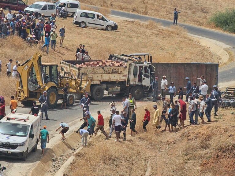 حادثة سير مروعة تودي بحياة شخصين بجماعة أيت يدين بإقليم الخميسات