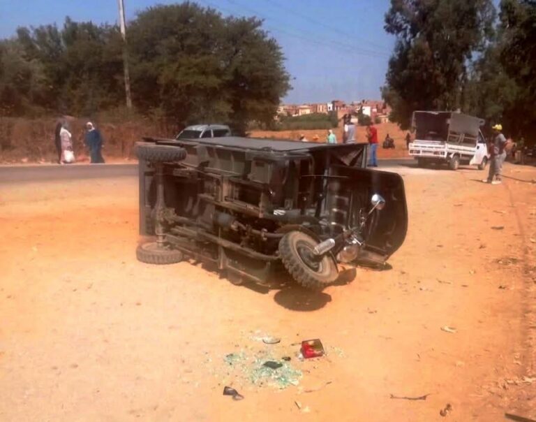 مجمع الطلبة.. إصابة 5 أشخاص في حادثة سير بين «هوندا» و«تريبورتور»