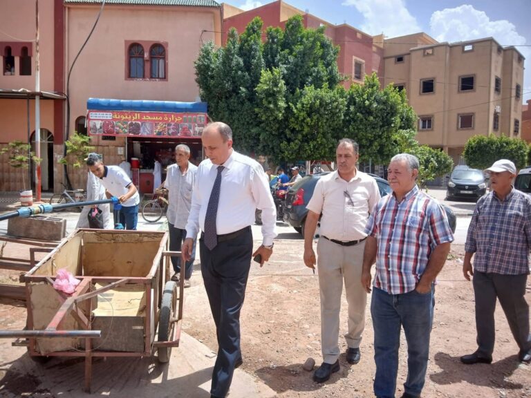 باشا العطاوية يقود جولة ميدانية لتسريع حل أزمة الماء.. والآبار ومحطة دوار القضية في صدارة الحلول