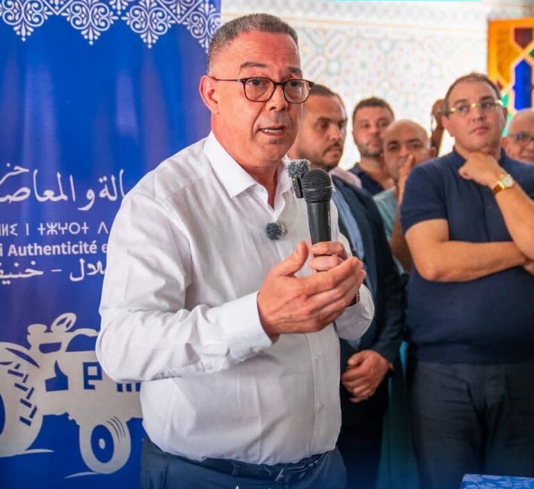 لقجع يرد على تسريب الطالبي العلمي برسائل سياسية حادة: «الإرهابيون الحقيقيون» من حوّلوا فرحة العيد إلى قلق