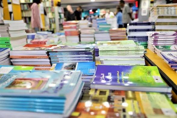 رابطة الكتبيين بالمغرب تعلق الحوار مع الوزارة وتُبقي مقاطعة كتب مدارس الريادة