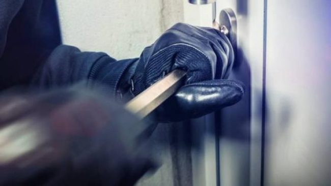 الجديدة.. توقيف شخصين للاشتباه في سرقة منازل وحيازة مسروقات