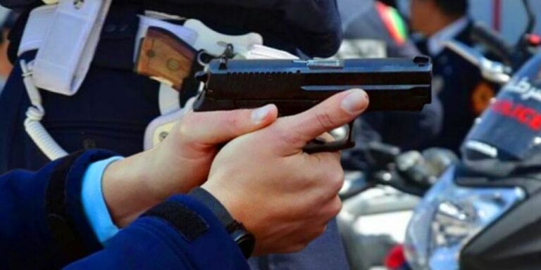 ابن جرير.. رصاصة أمنية تصيب مشتبهاً فيه أثناء تحرير قاصر من منزل مهجور