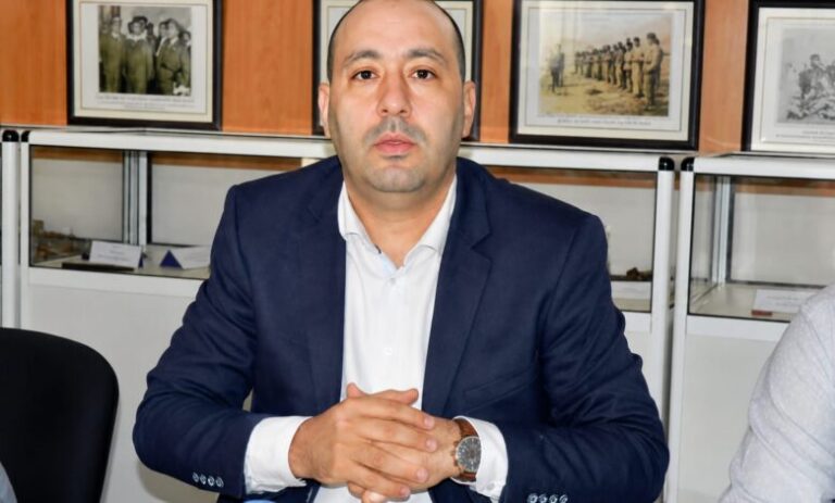 مع اقتراب الاستحقاقات المقبلة.. محمادي بنعلي يعزز صفوف «الحصان» بالناظور