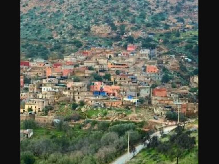 حي عين الغازي ببني ملال.. كثافة سكانية تتوسع والمرافق غائبة.. إلى متى يستمر الانتظار؟