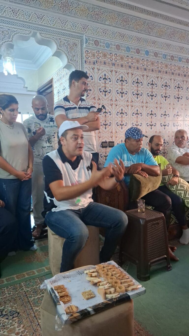 مروان عمامة يلتقي ساكنة حسنية 1 بالحي الحسني في لقاء تواصلي بحضور سهام لبنين