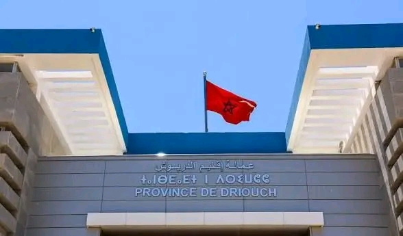 عضو بمجلس الدريوش يطالب عامل الإقليم بالتدخل لتمكينه من محضر دورة رسمية