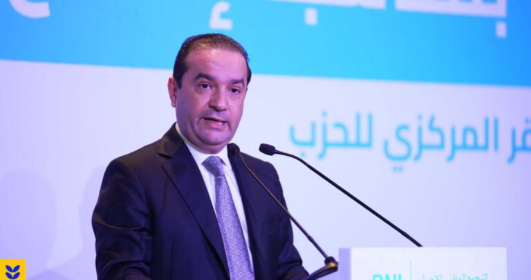 شوكي يدعو برلمانيي الأحرار إلى تعزيز الأداء ويعلن العودة إلى الميدان استعداداً لانتخابات 2027