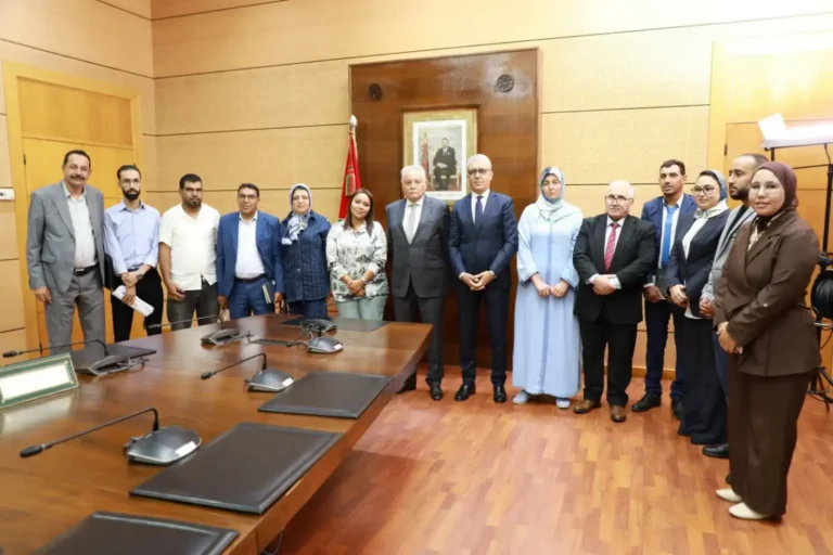 بنعبد الله والهشومي يتعهدان بتحسين ظروف اشتغال مربي التعليم الأولي