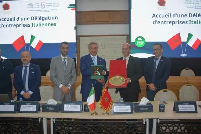 الرباط.. وفد اقتصادي إيطالي يبحث فرص الاستثمار والشراكة مع الفاعلين المغاربة