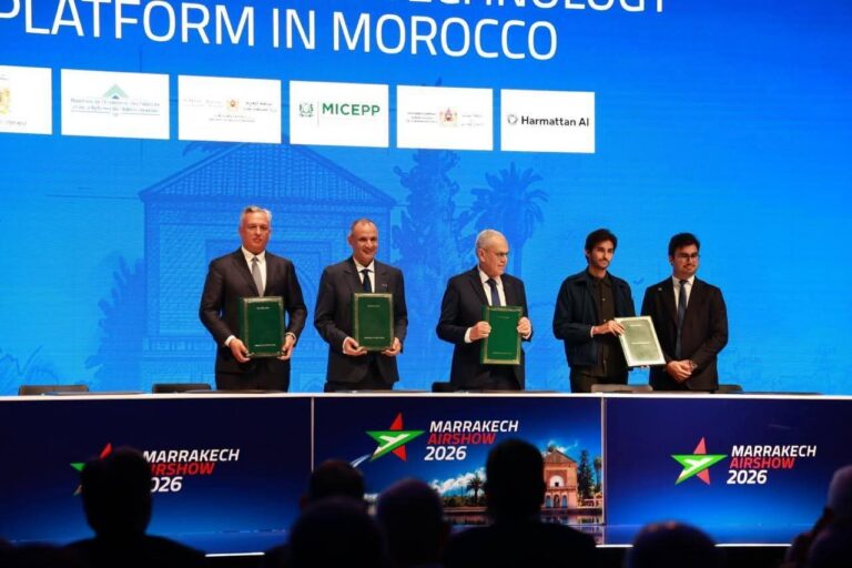 معرض مراكش للطيران.. توقيع اتفاقيات لتعزيز صناعة الطيران والدفاع بالمغرب