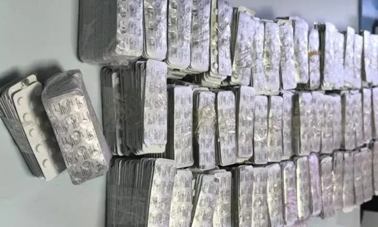 حجز أزيد من 2600 قرص مخدر ومهلوس في عمليتين أمنيتين بطنجة وإمزورن