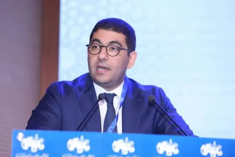 البام ينفي استفادة زوجة بنسعيد من صفقة بوزارة الثقافة ويلوح بالقضاء