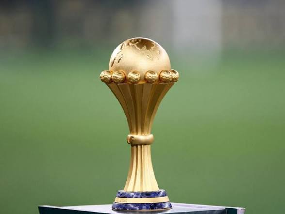 الكاف يعود إلى تنظيم كأس أمم أفريقيا كل عامين